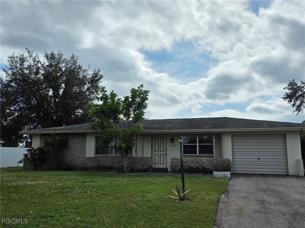 1507 Medford Place Lehigh Acres FL 33936 2025019565 image2