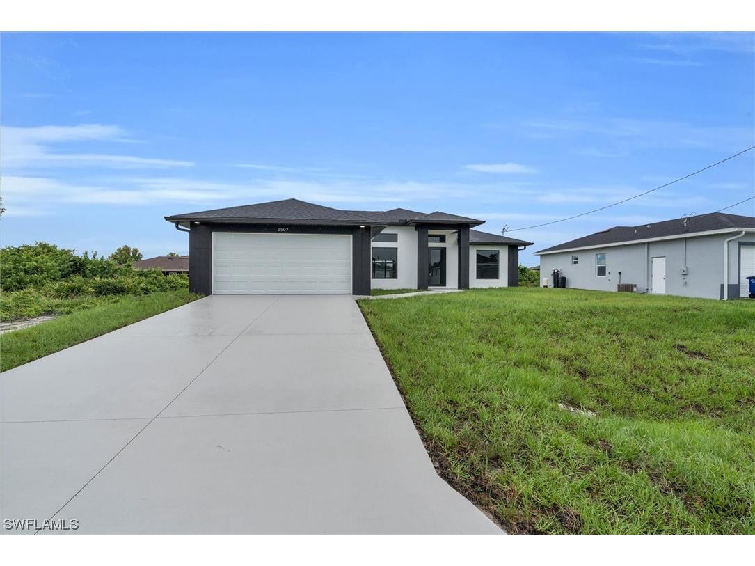 1507 Paula Avenue S Lehigh Acres FL 33976 224021187 image1