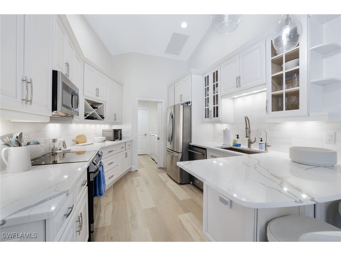 1507 Vintage Lane Naples FL 34104 225071145 image3