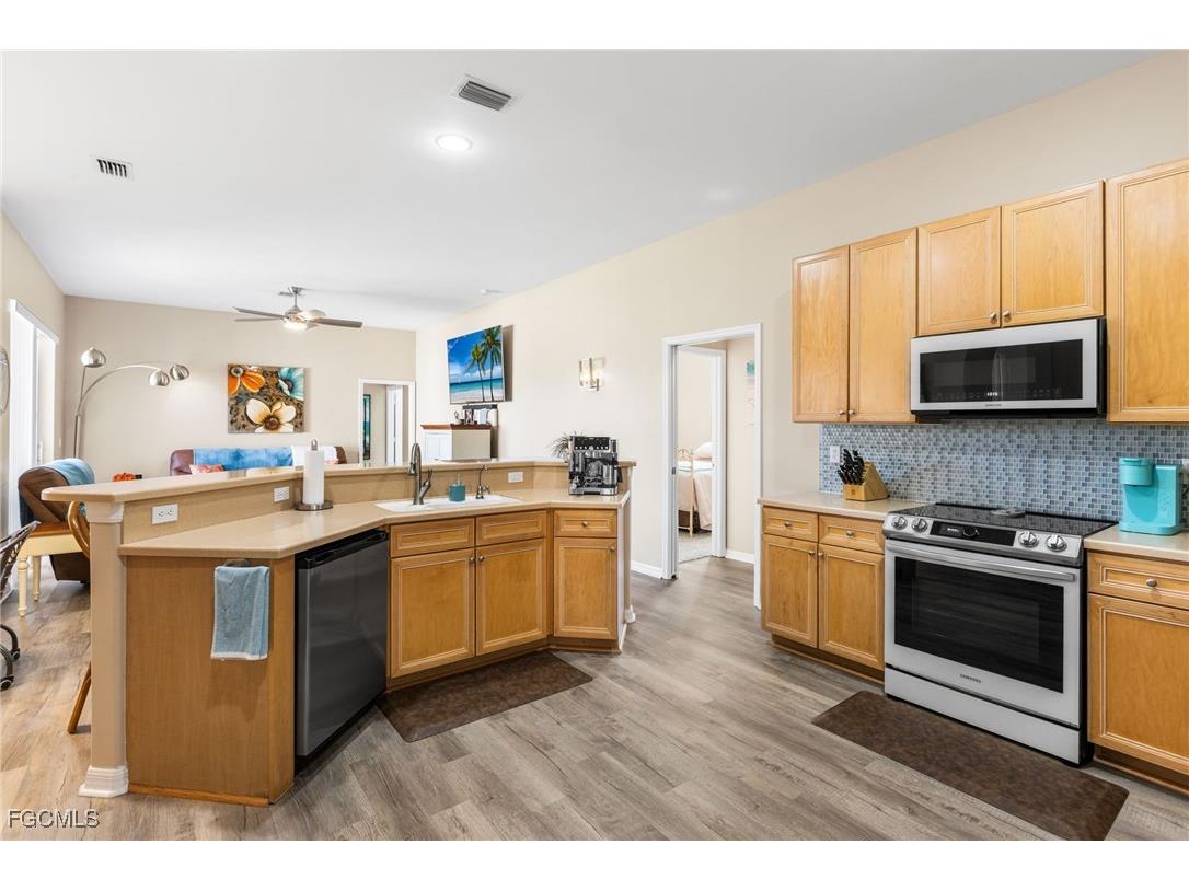 15079 Balmoral Loop Fort Myers FL 33919 2025020572 image3