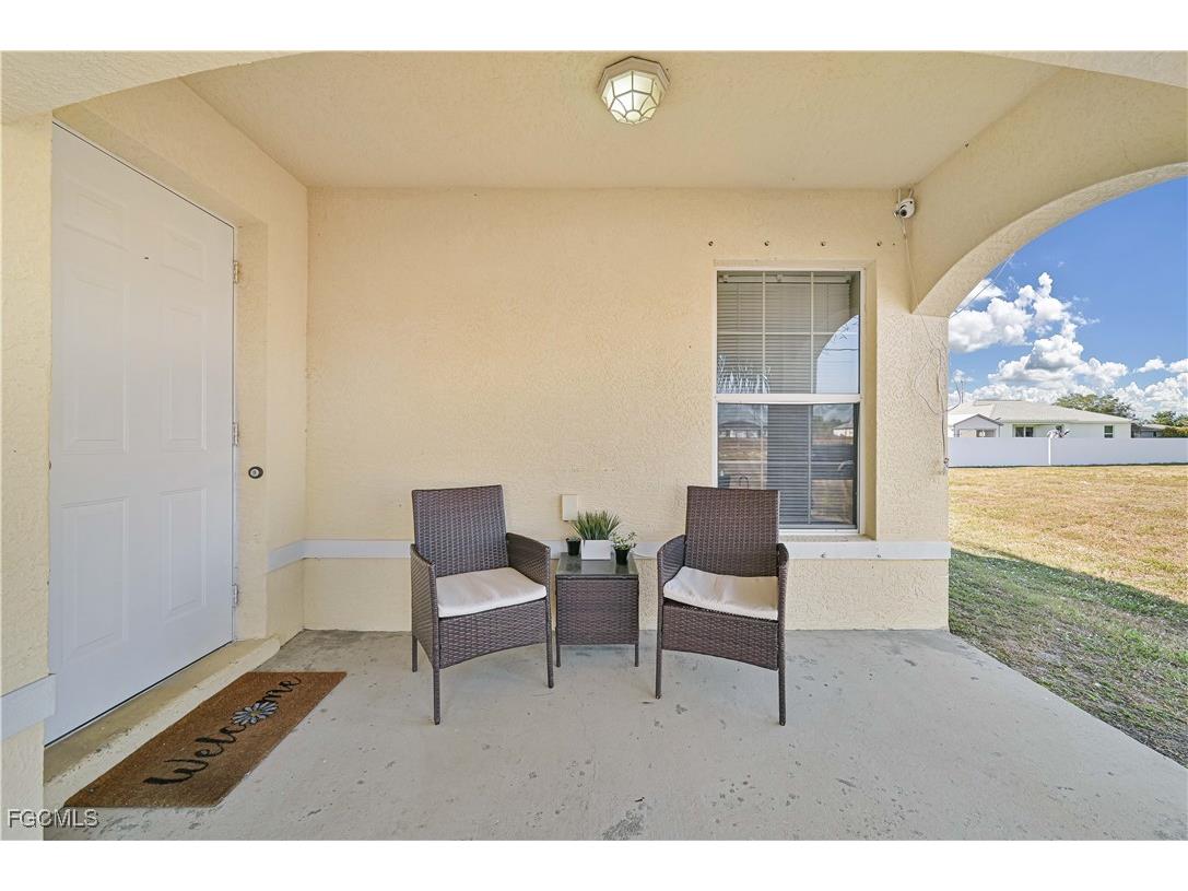 1508 & 1510 Andalusia Boulevard Cape Coral FL 33909 2025023442 image4
