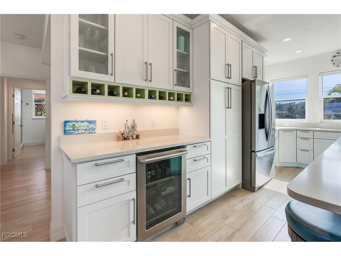 1508 Middle Gulf Drive Sanibel FL 33957 2025023717 image10