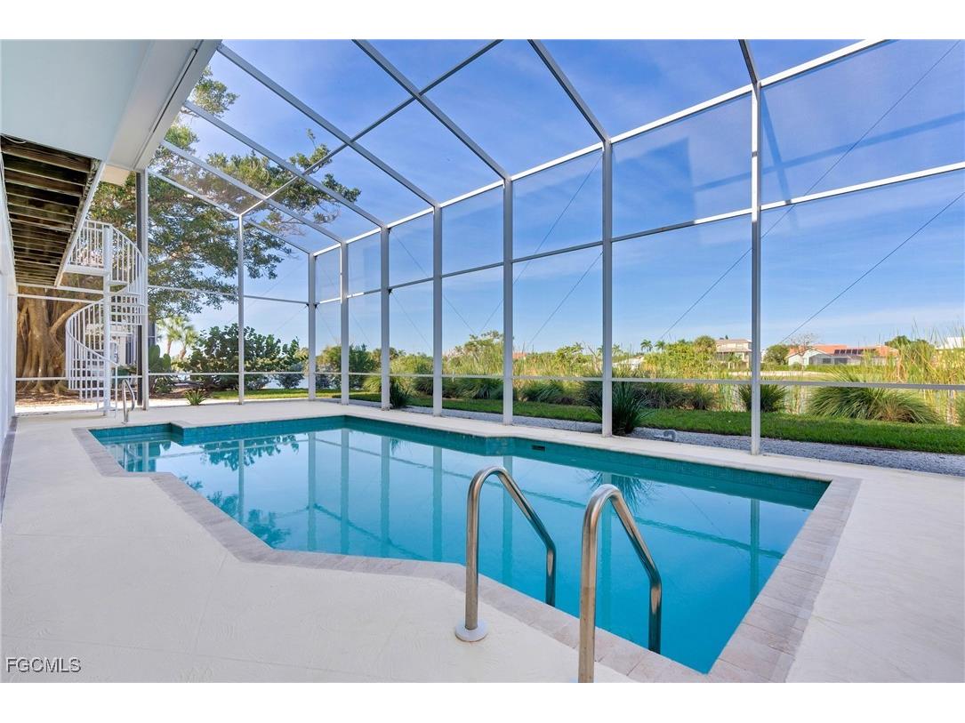 1508 Middle Gulf Drive Sanibel FL 33957 2025023717 image25