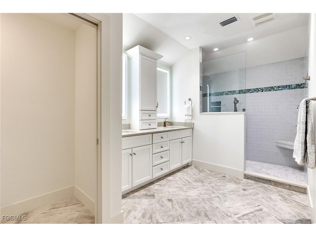 1508 Middle Gulf Drive Sanibel FL 33957 2025023717 image35