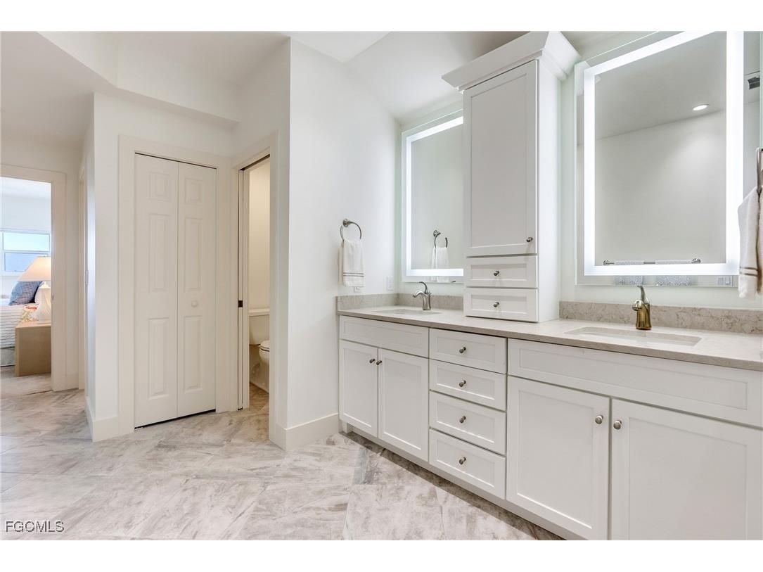 1508 Middle Gulf Drive Sanibel FL 33957 2025023717 image36