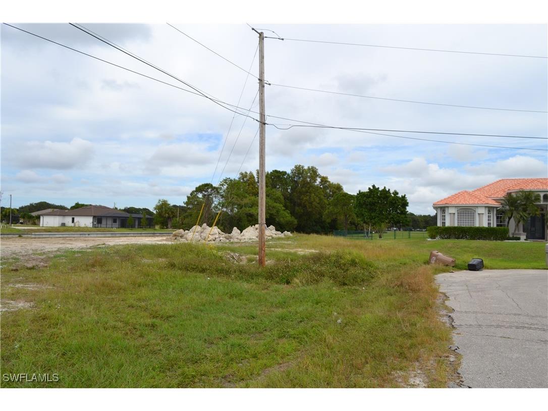 1508 NW 27th Place Cape Coral FL 33993 225002790 image4