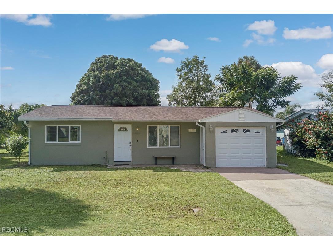 15083 Buckeye Drive Fort Myers FL 33905 2025012628 image2