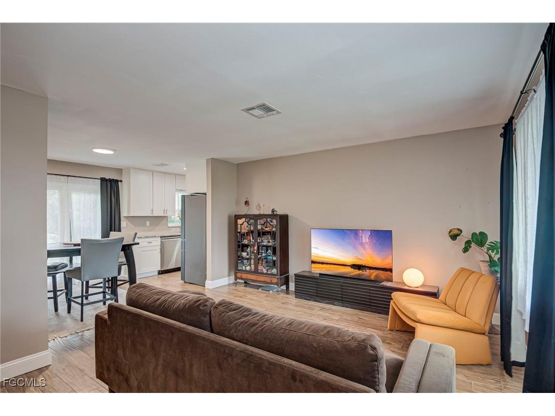 15083 Buckeye Drive Fort Myers FL 33905 2025012628 image4