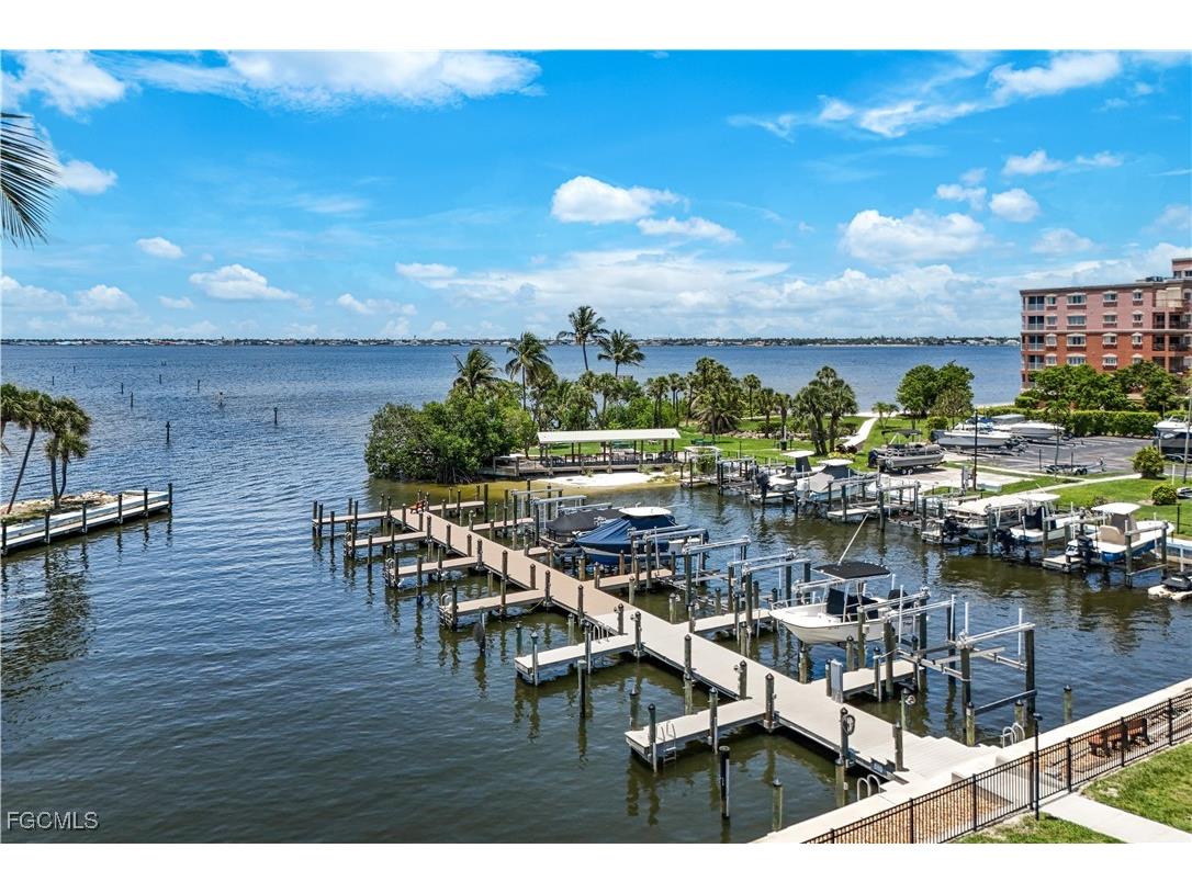 15084 Stella Del Mar Lane Fort Myers FL 33908 2025014780 image24