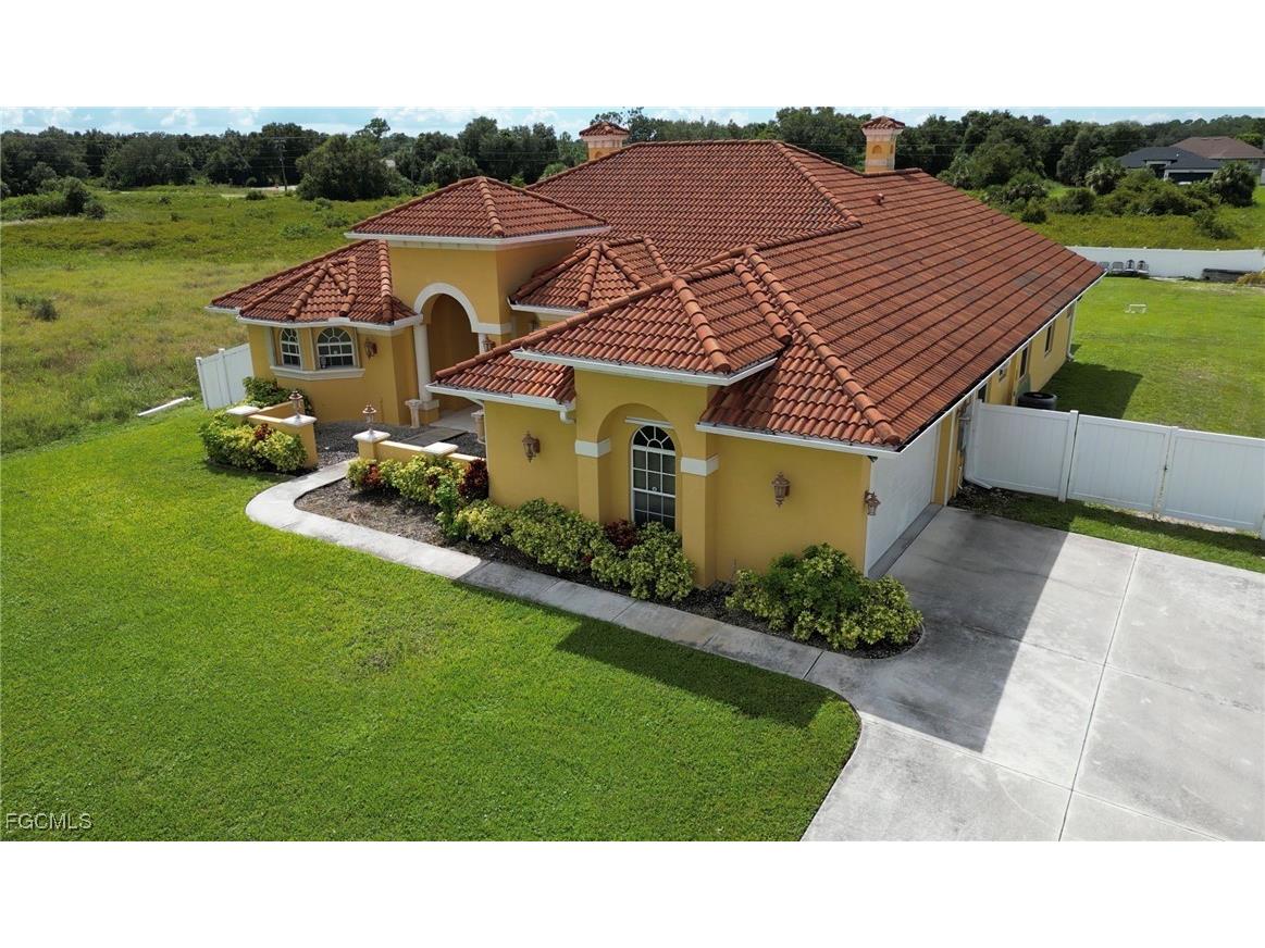 1509 Moore Avenue Lehigh Acres FL 33972 2025011875 image3