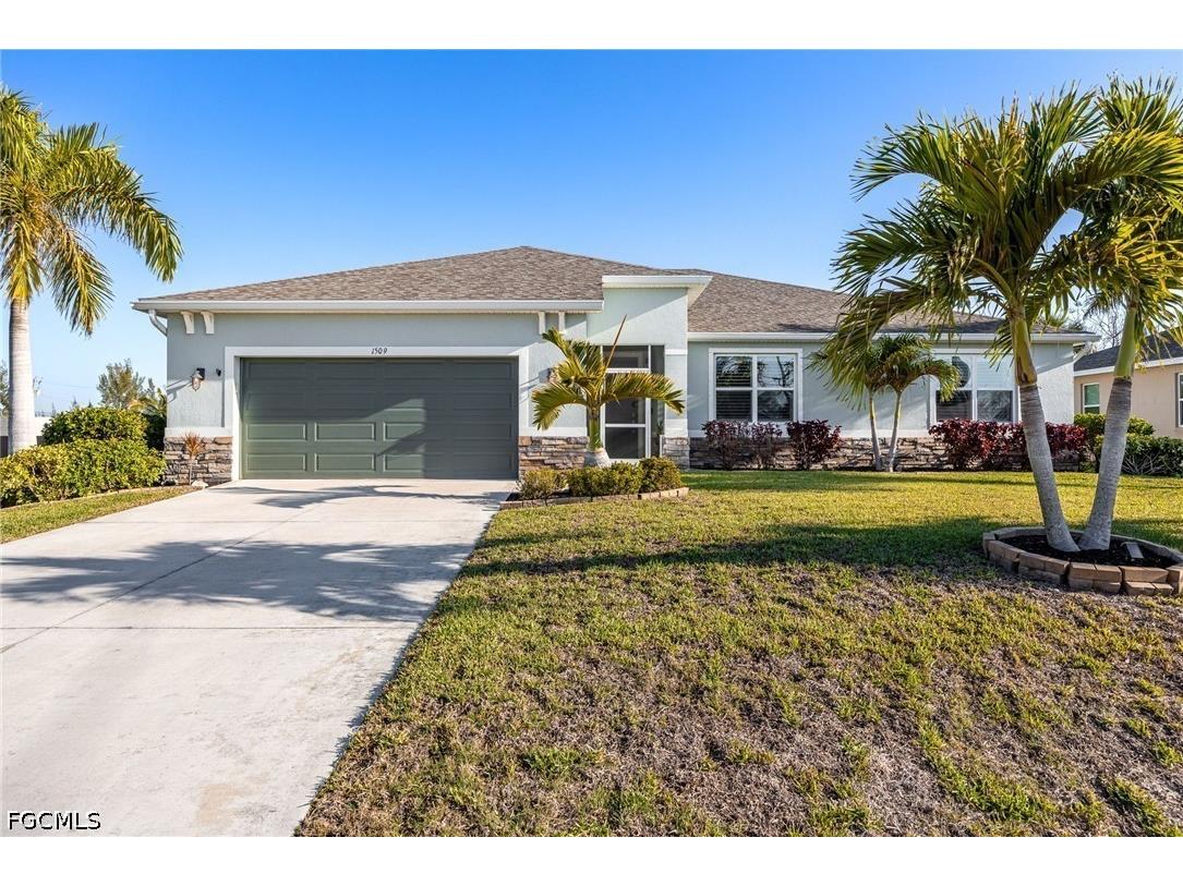 1509 NE 35th Terrace Cape Coral FL 33909 2026015148 image1