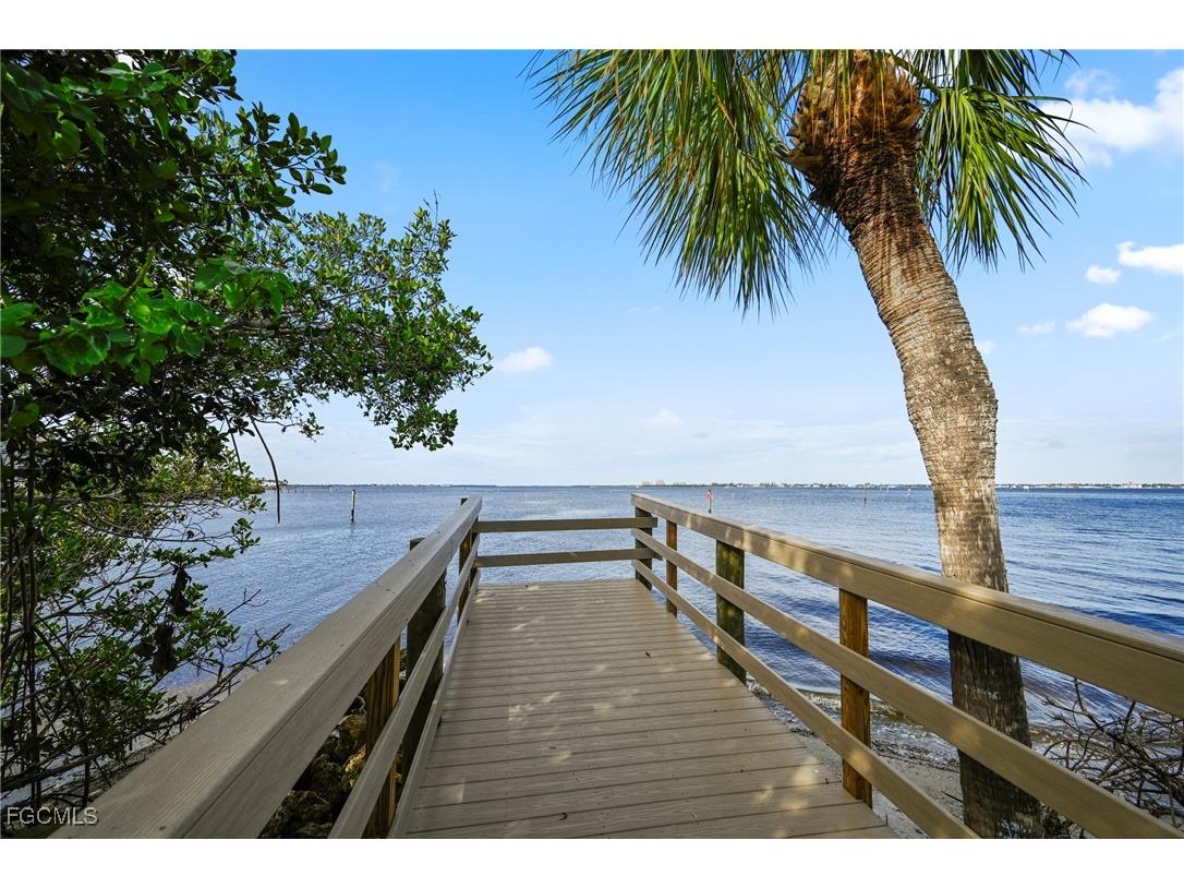 15094 Stella Del Mar Lane Fort Myers FL 33908 2025023552 image37