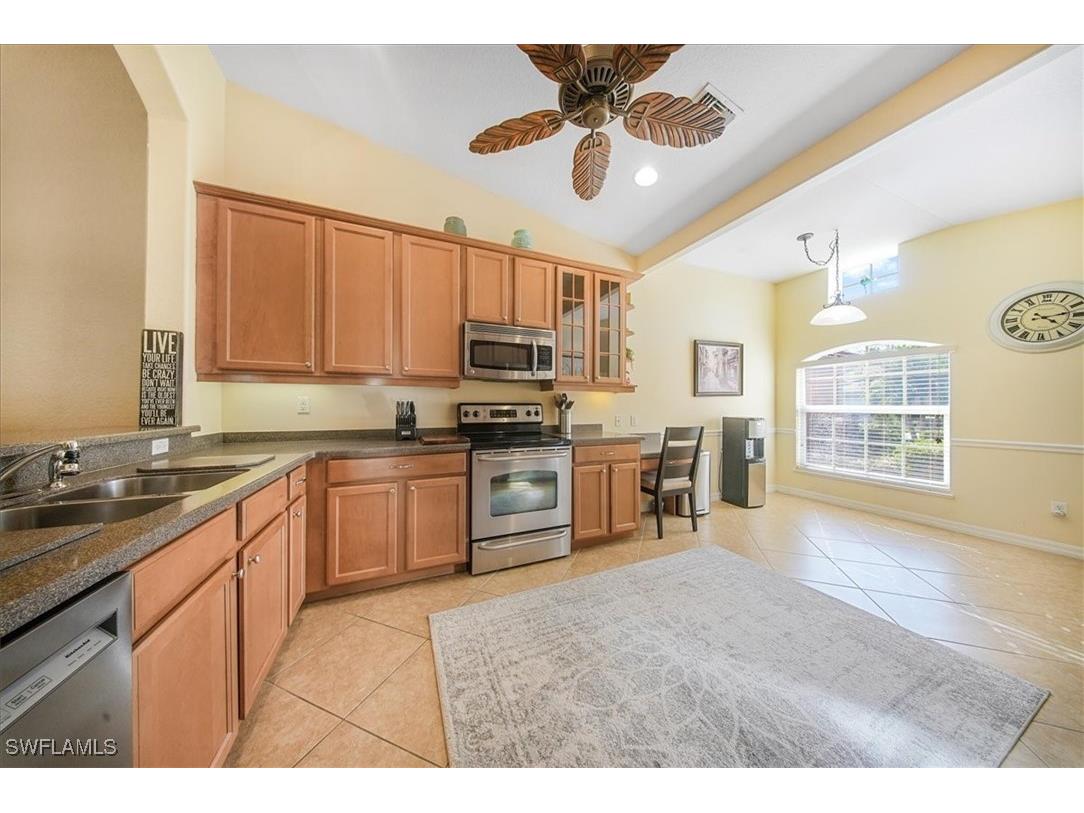 15098 Cortona Way Naples FL 34120 225075141 image16