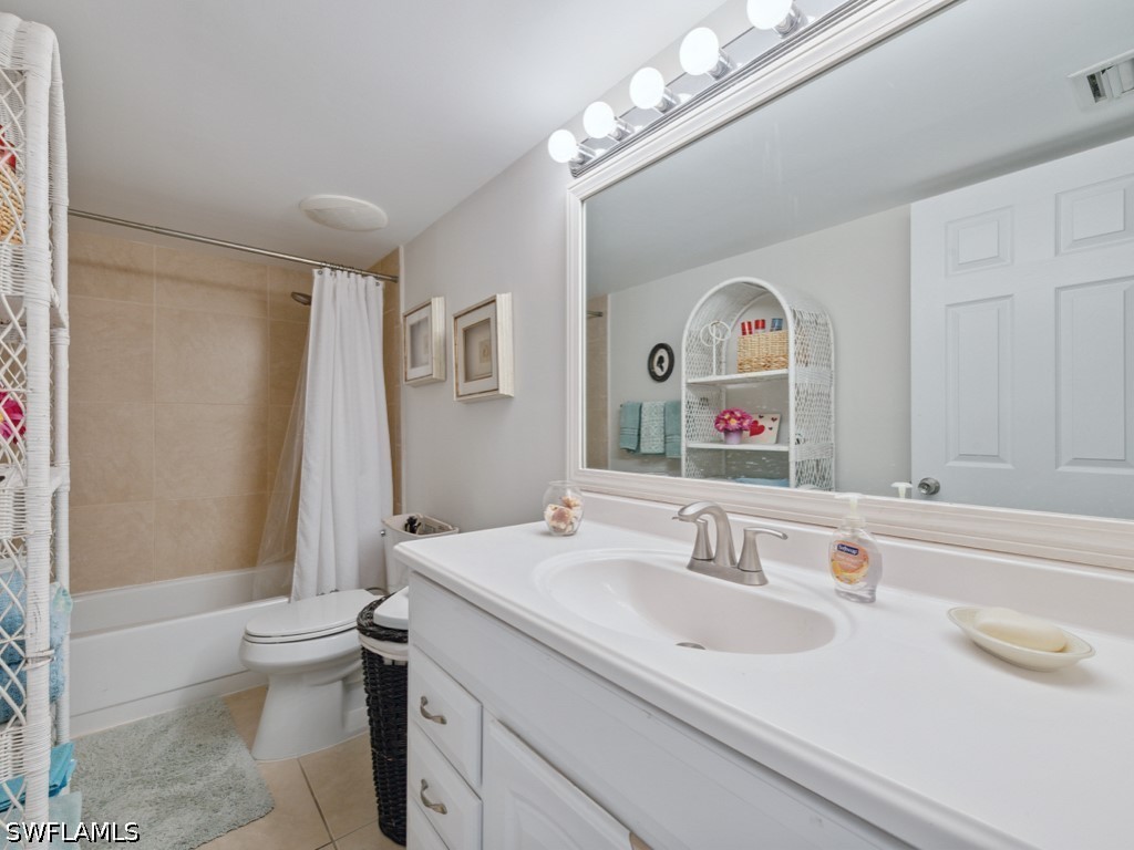 151 Cypress Way E #E101 Naples FL 34110 226025807 image16