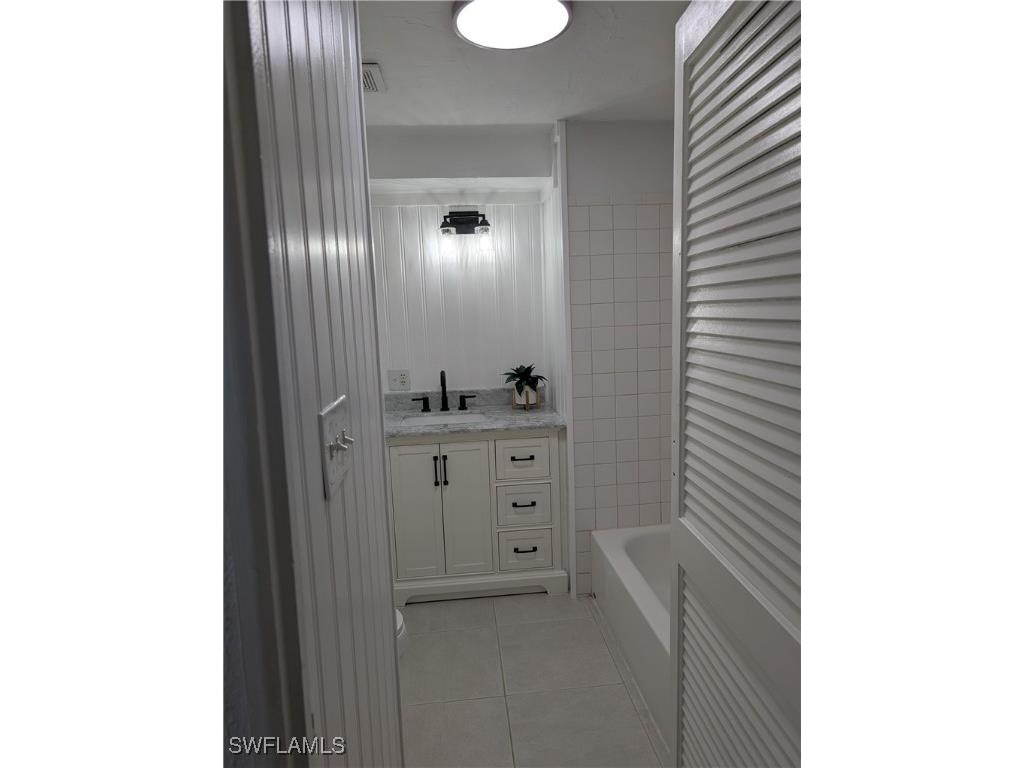 151 Pine Key Lane #26 Naples FL 34114 225079486 image15