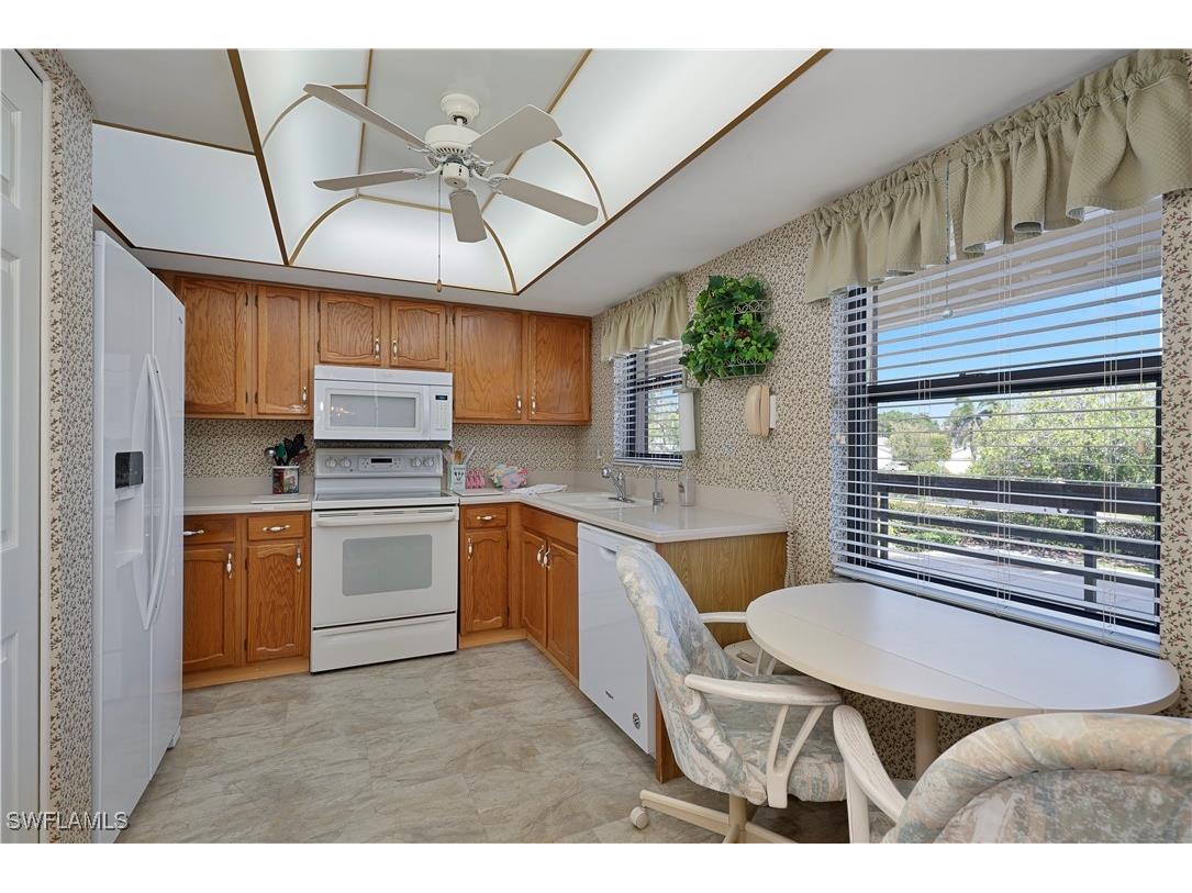 151 Quail Forest Boulevard #202 Naples FL 34105 225076394 image5