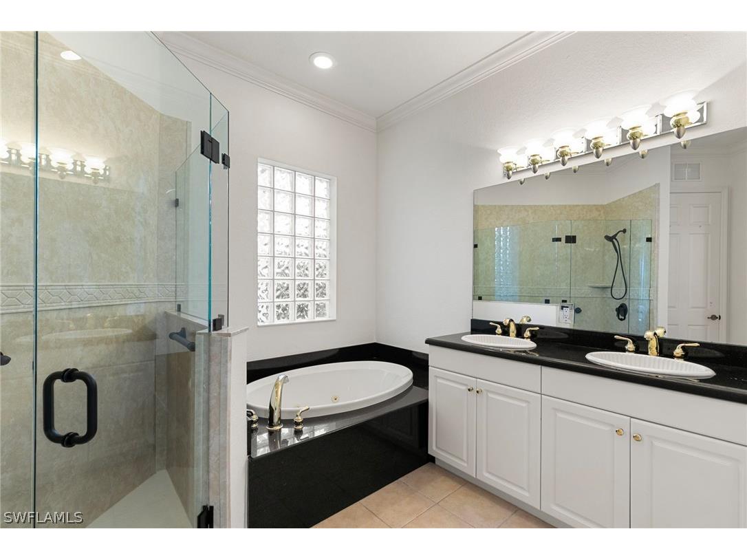 151 Vista Lane Naples FL 34119 226008601 image17