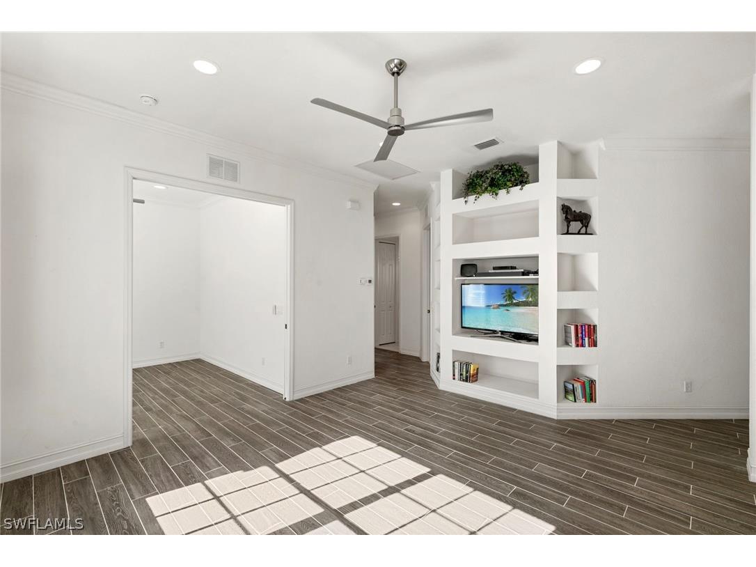 151 Vista Lane Naples FL 34119 226008601 image6