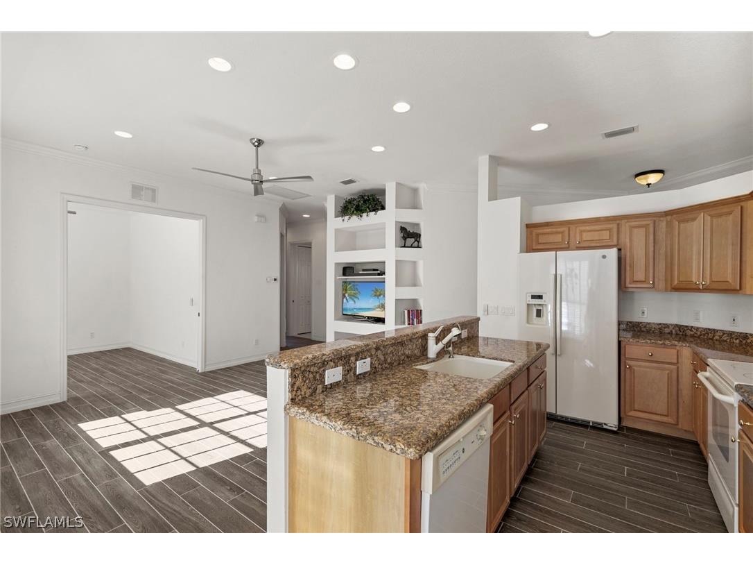 151 Vista Lane Naples FL 34119 226008601 image9