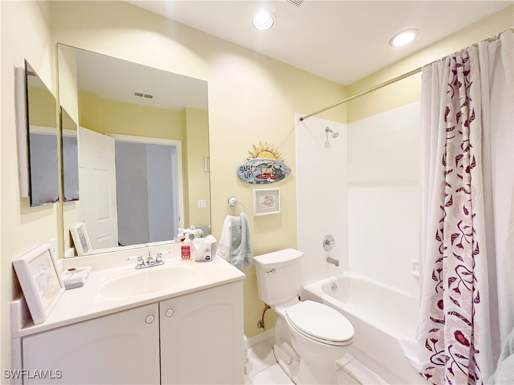 1510 Clermont Drive #103 Naples FL 34109 225070539 image21