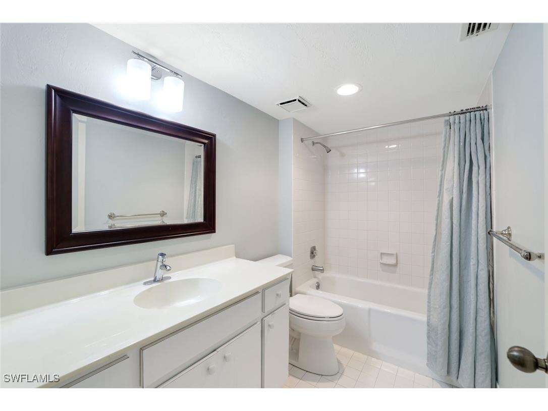 1510 Imperial Golf Course Boulevard #111 Naples FL 34110 225066442 image17