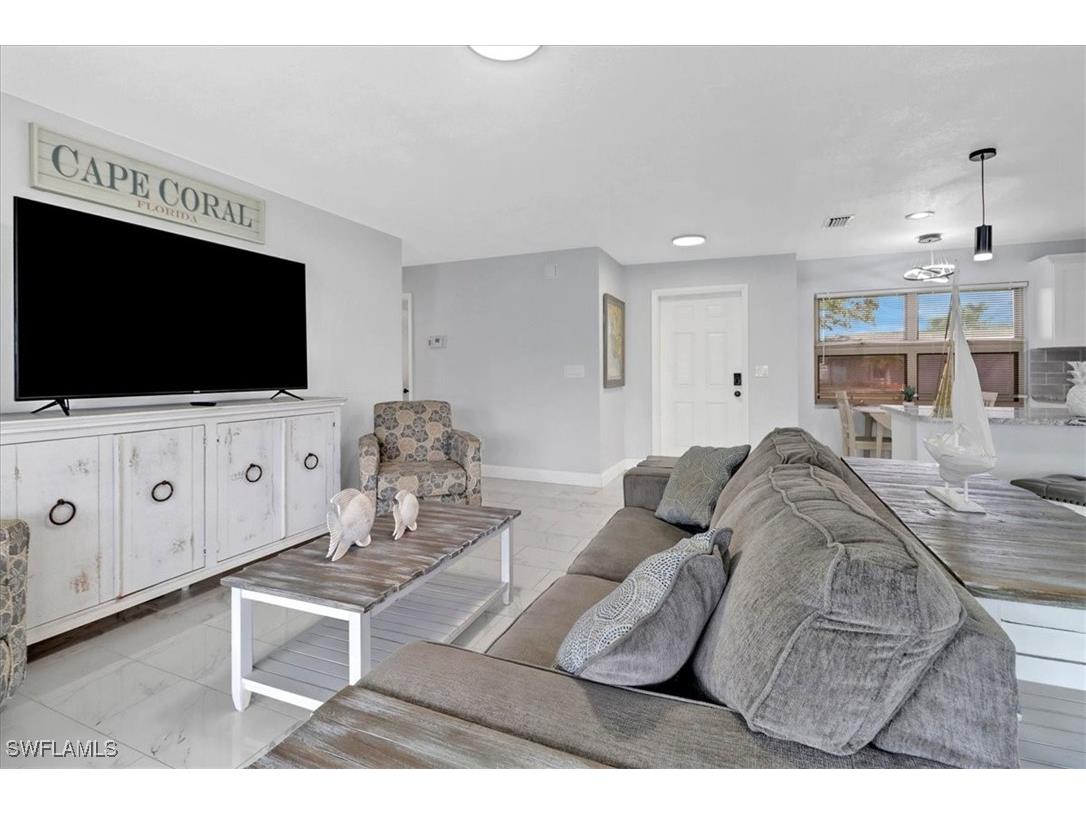 1510 SE 33rd Street Cape Coral FL 33904 225071843 image8