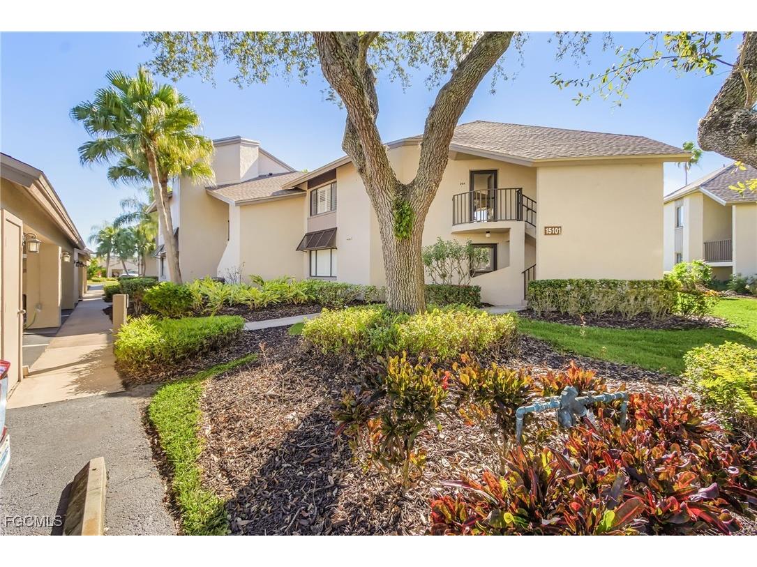 15101 Bagpipe Way #203 Fort Myers FL 33912 2026001983 image1