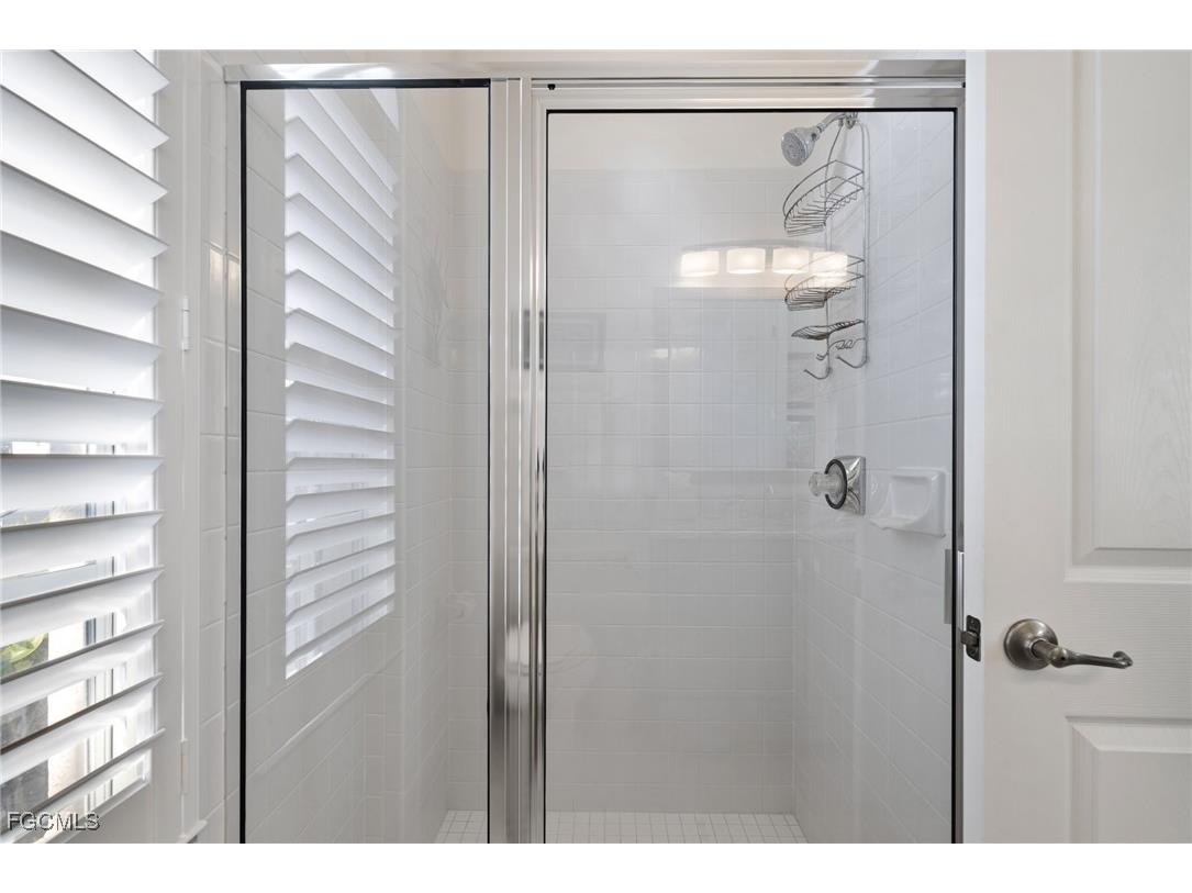 15106 Ports Of Iona Drive Fort Myers FL 33908 2025020668 image35