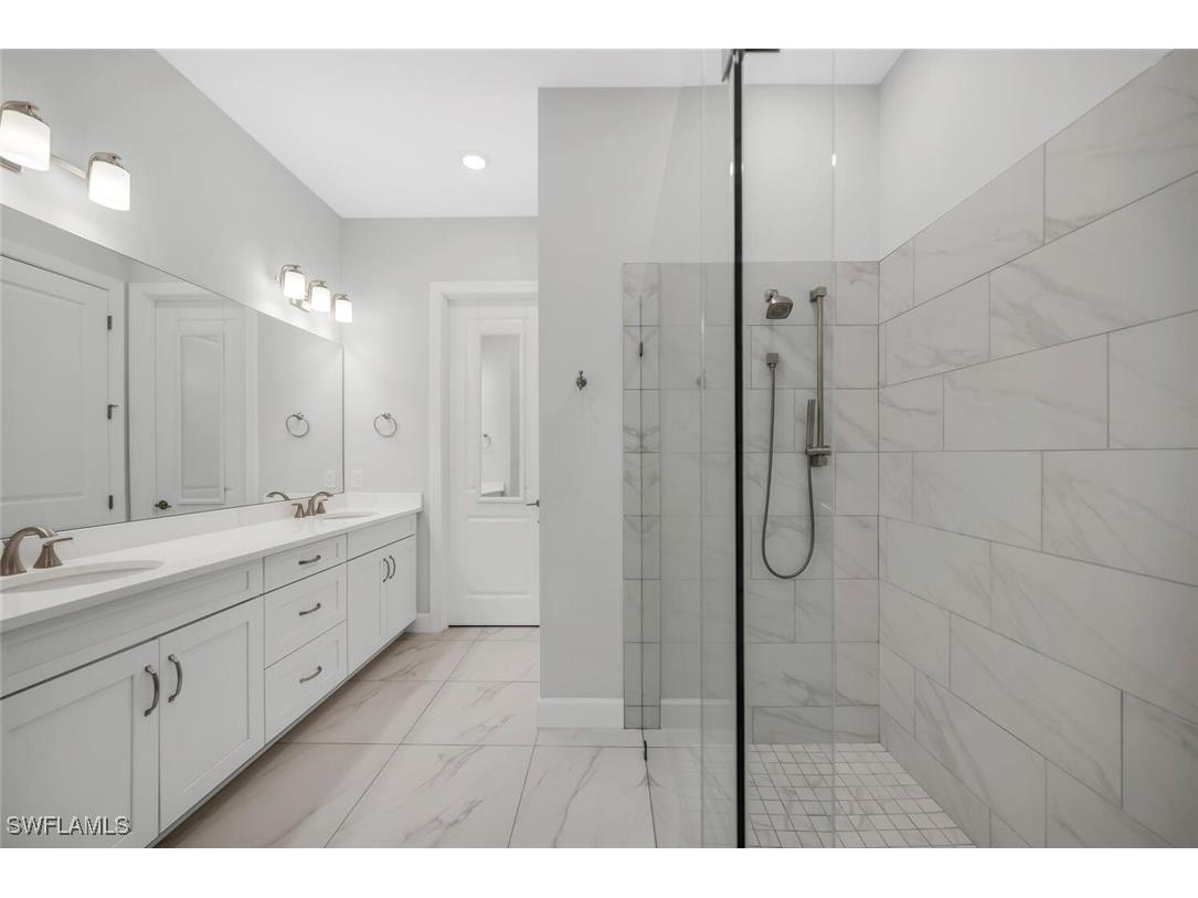 15107 Pescara Street Naples FL 34114 225071577 image8