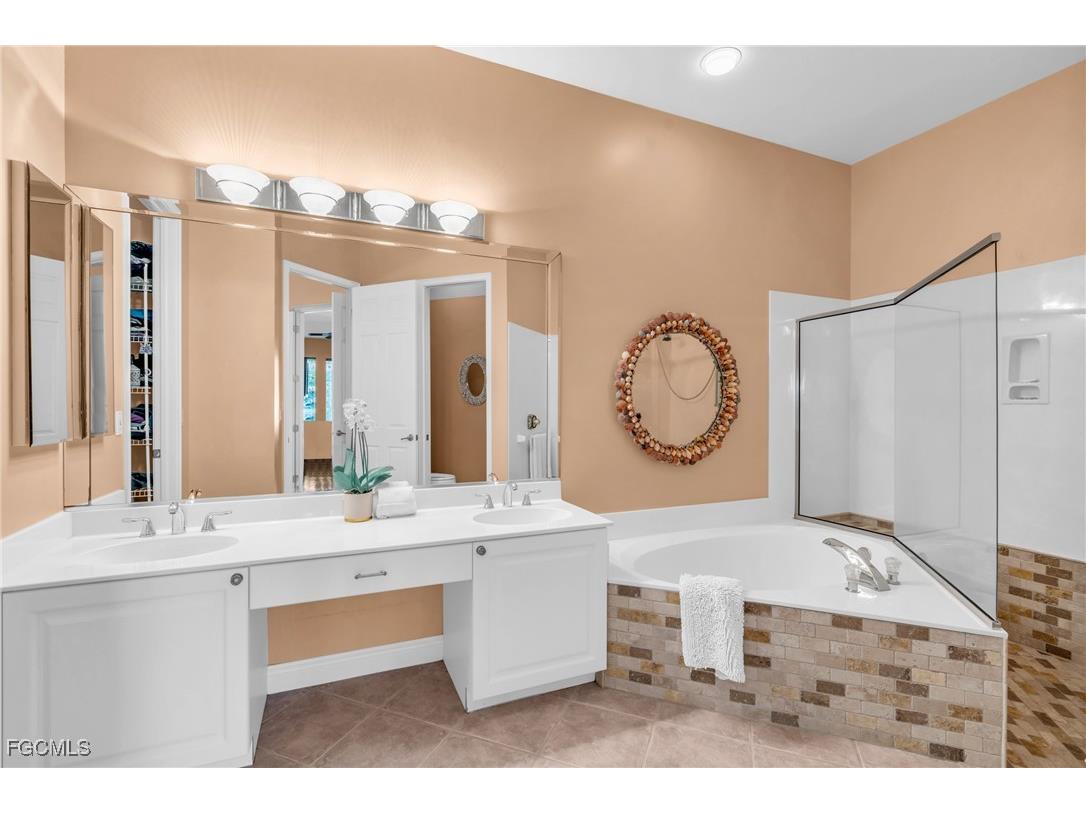 15108 Ports Of Iona Drive Fort Myers FL 33908 2025012060 image22