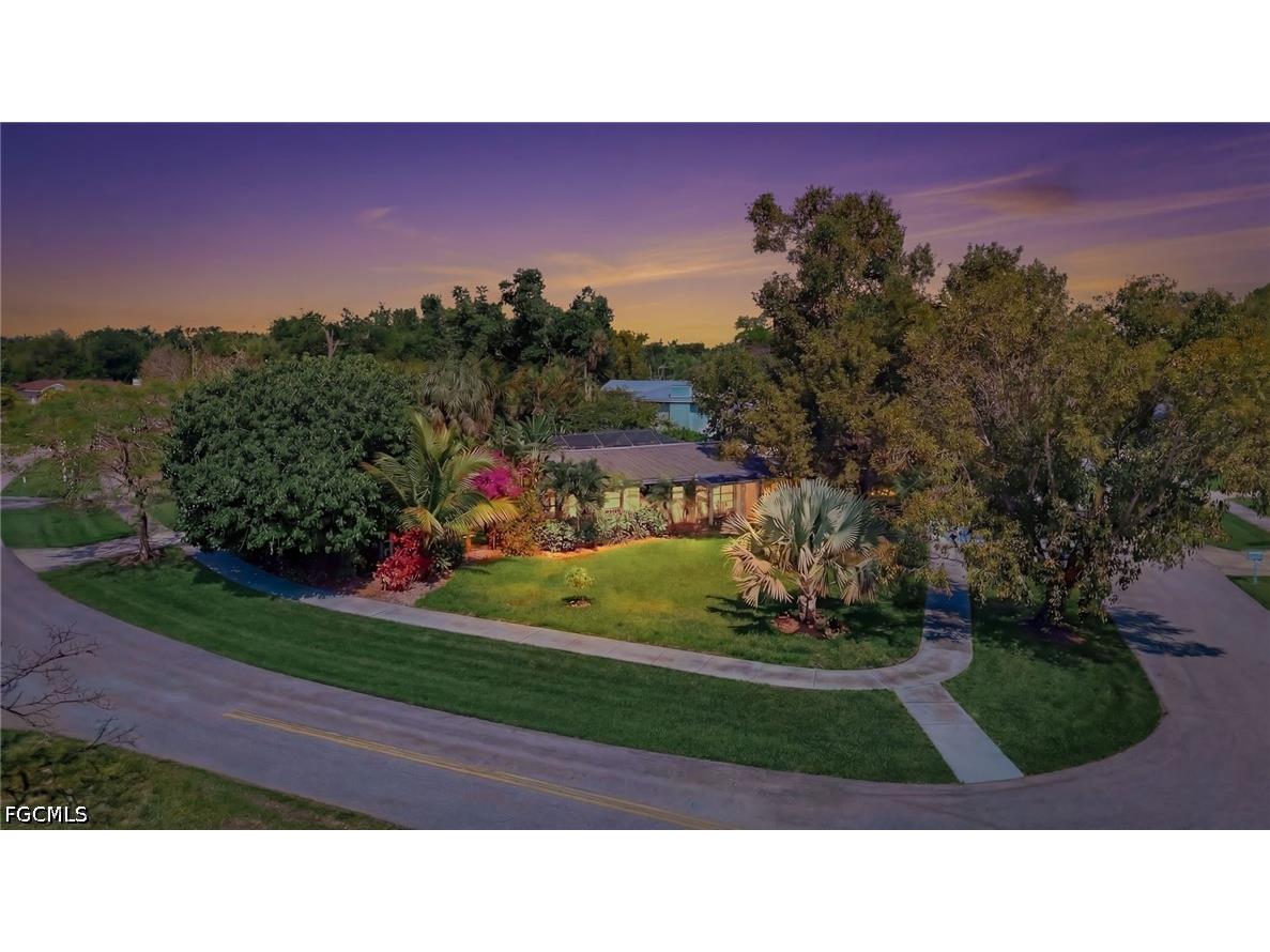 1511 Alcazar Avenue Fort Myers FL 33901 2026015073 image1