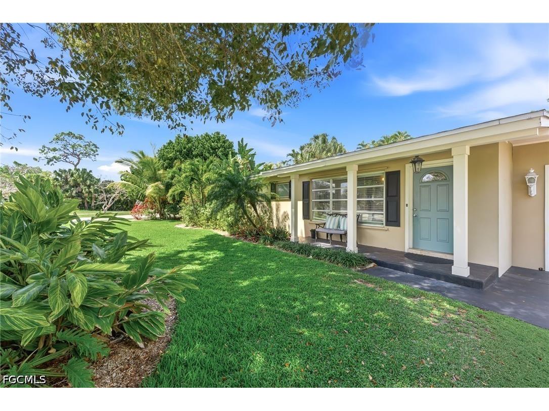 1511 Alcazar Avenue Fort Myers FL 33901 2026015073 image3