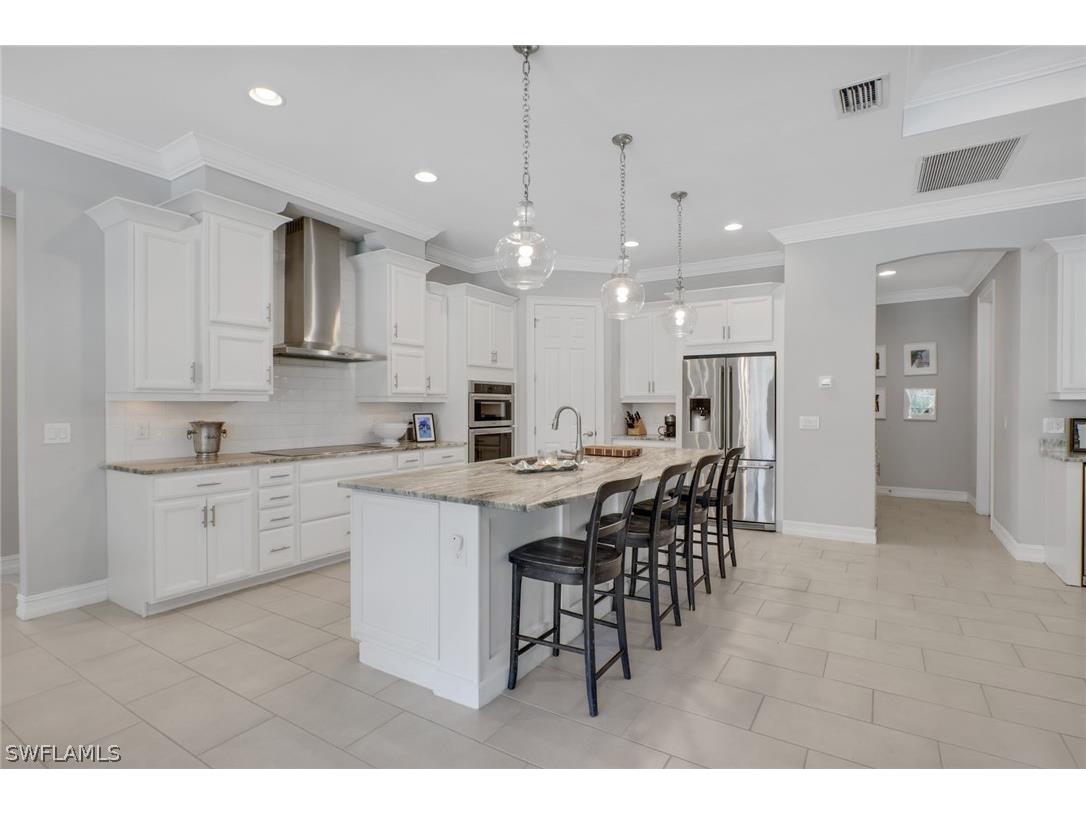 1511 Mockingbird Drive Naples FL 34120 226009398 image1