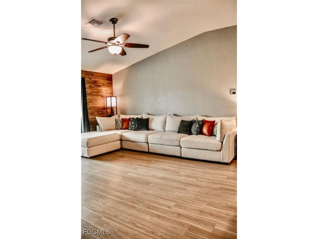 1511 NE 13th Street Cape Coral FL 33909 2025007268 image16