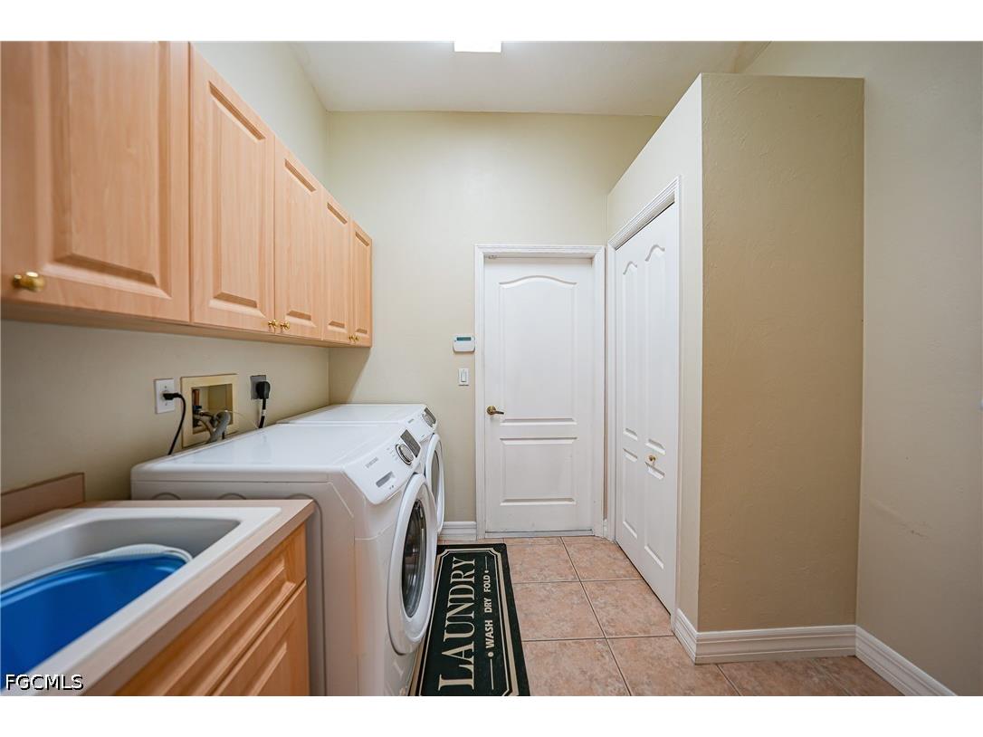1511 NW 29th Place Cape Coral FL 33993 2026017151 image42