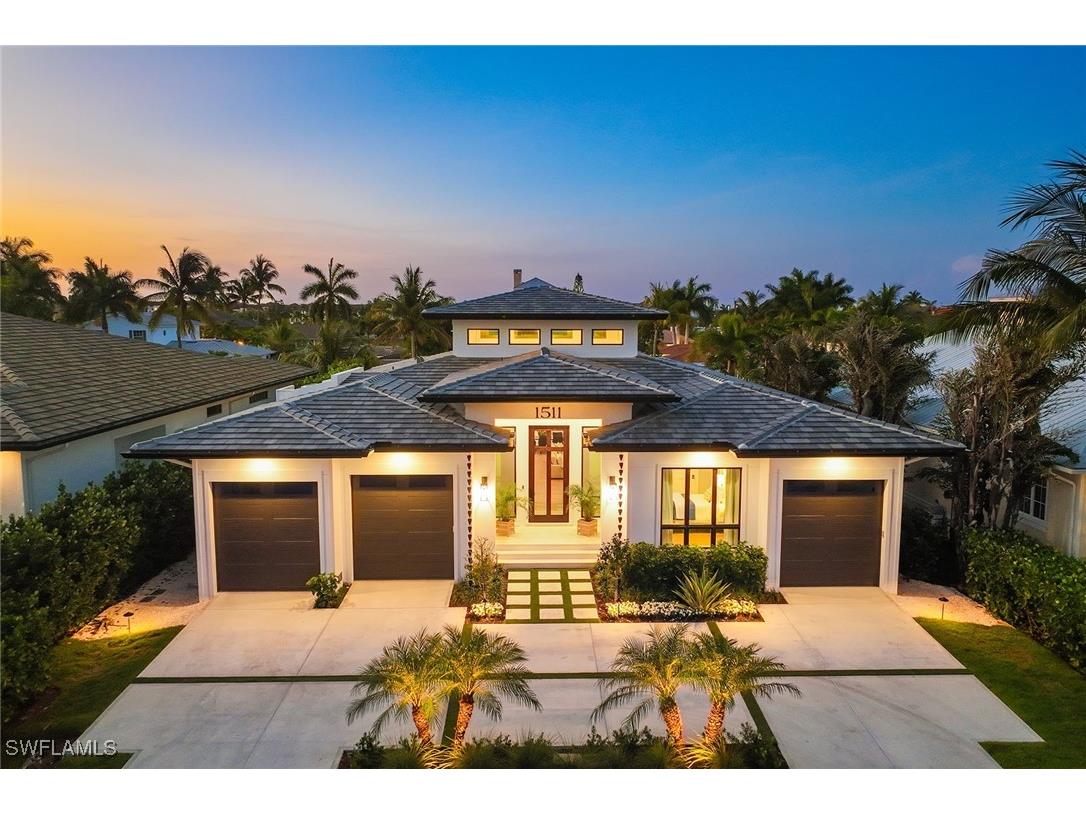 1511 Pelican Avenue Naples FL 34102 224073202 image1