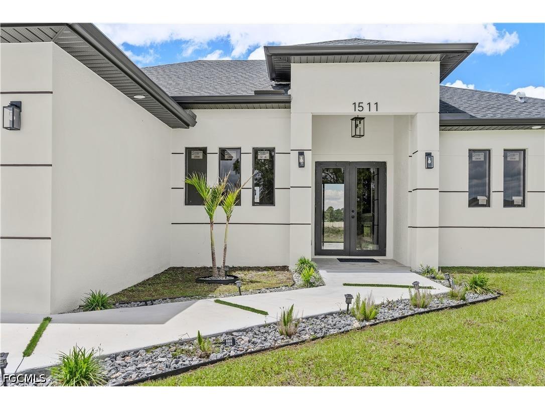1511 Roosevelt Avenue Lehigh Acres FL 33972 2026018162 image1