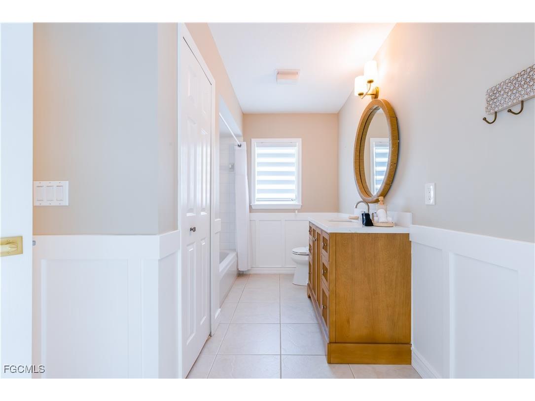 1511 SW 4th Place Cape Coral FL 33991 2025011425 image27