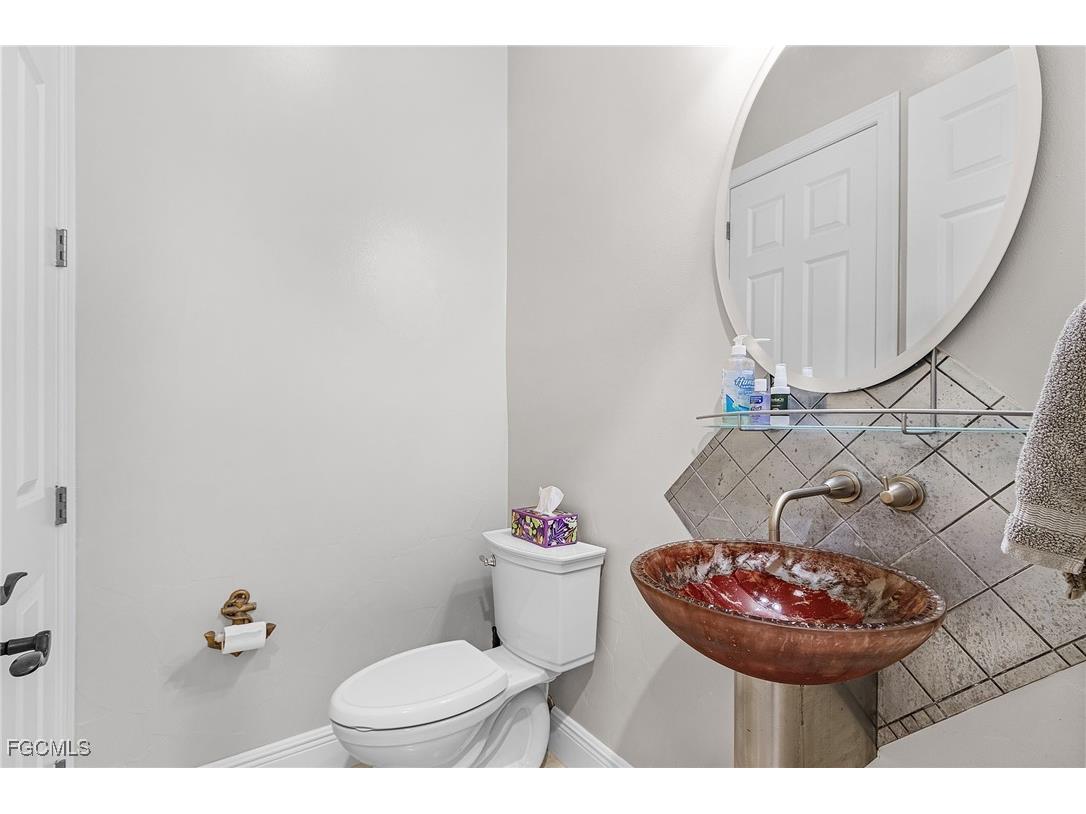 15110 Intracoastal Court Fort Myers FL 33908 2025007028 image18