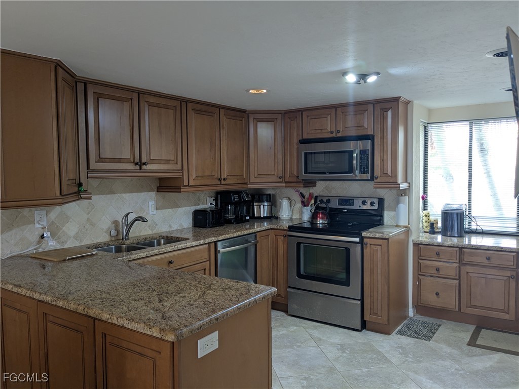 15110 Ports Of Iona Drive #205 Fort Myers FL 33908 2025007503 image5