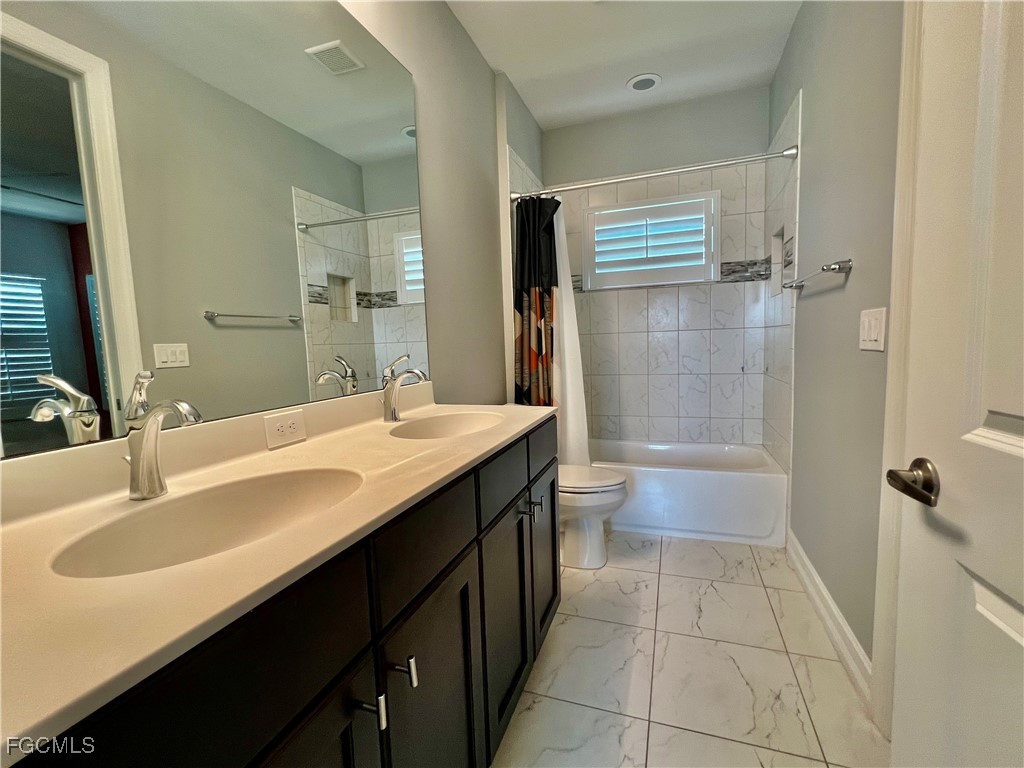 15111 Cortona Way Fort Myers FL 33908 2025013583 image25