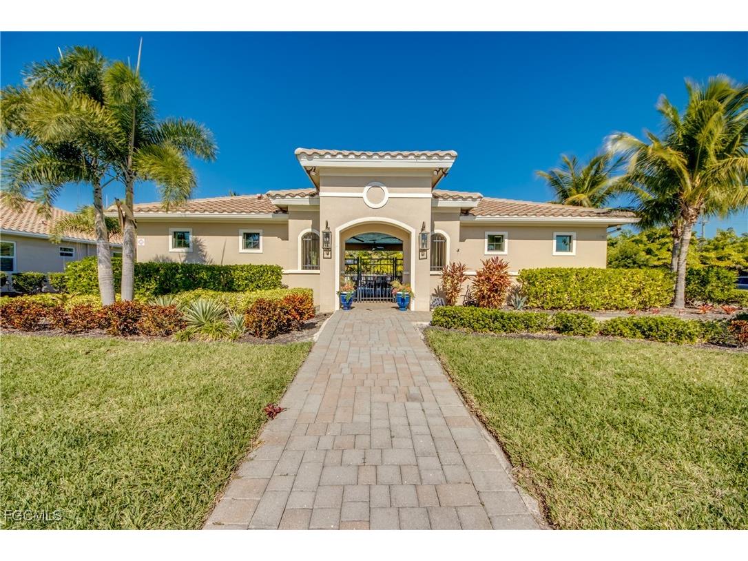 15111 Cortona Way Fort Myers FL 33908 2026002074 image32