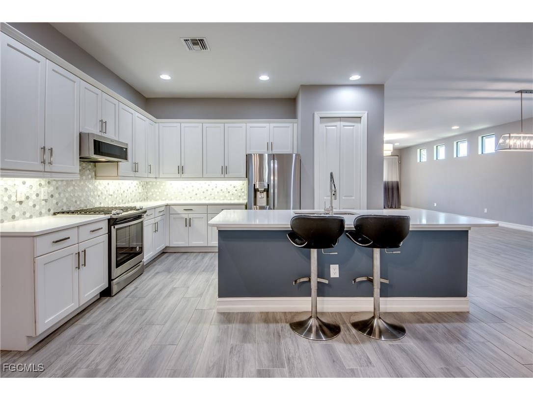 15111 Cortona Way Fort Myers FL 33908 2026002074 image4