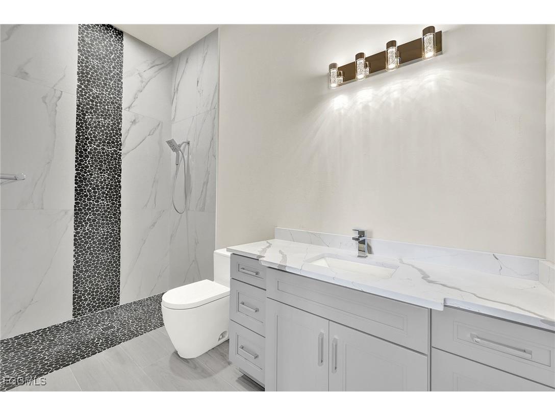 1512 NW 42nd Avenue Cape Coral FL 33993 2025003382 image28