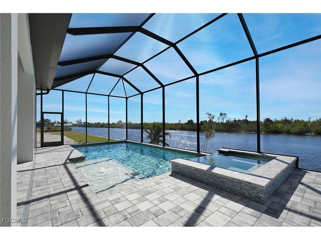 1512 NW 42nd Avenue Cape Coral FL 33993 2025003382 image4