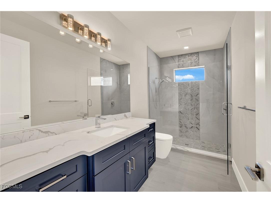 1512 NW 42nd Avenue Cape Coral FL 33993 2025003382 image40