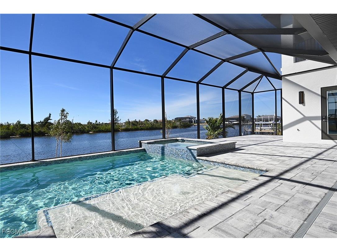 1512 NW 42nd Avenue Cape Coral FL 33993 2025003382 image6