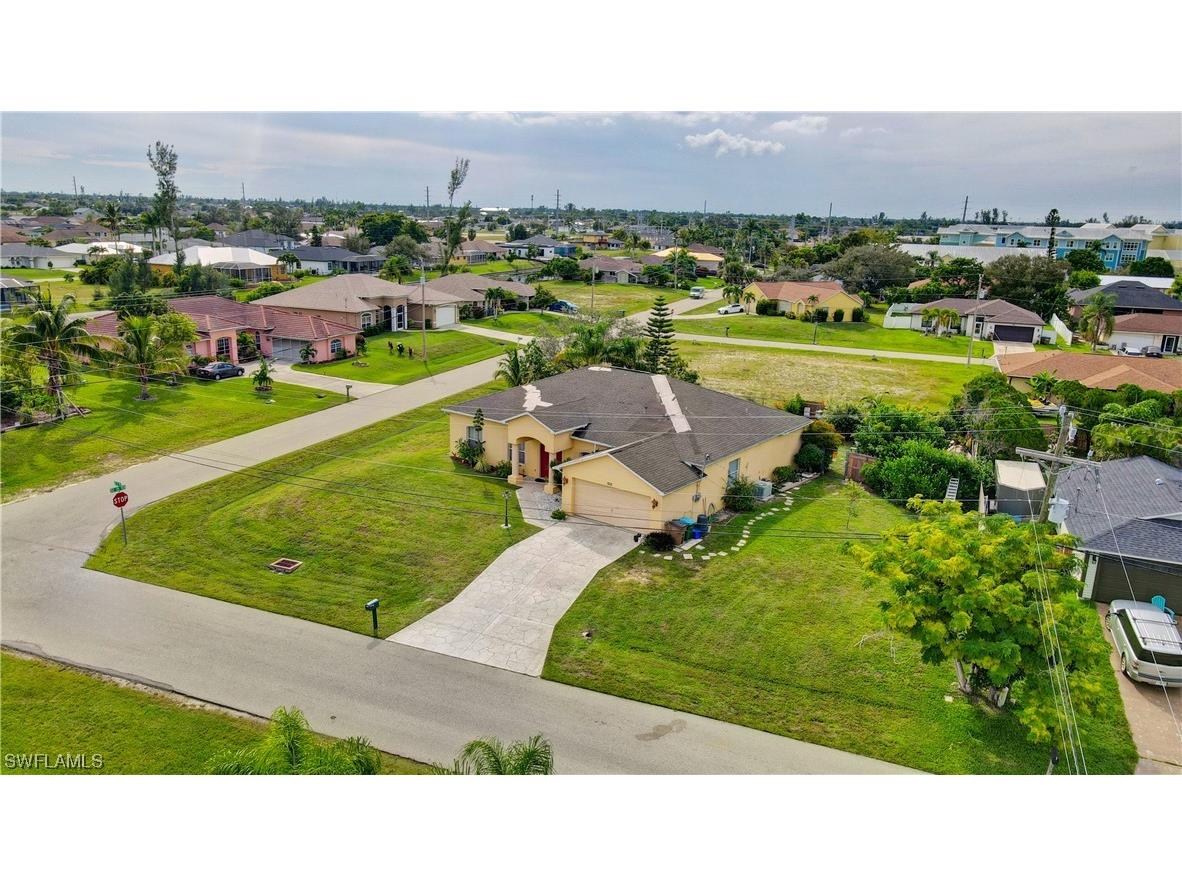 1512 SE 2nd Place Cape Coral FL 33990 223074687 image1