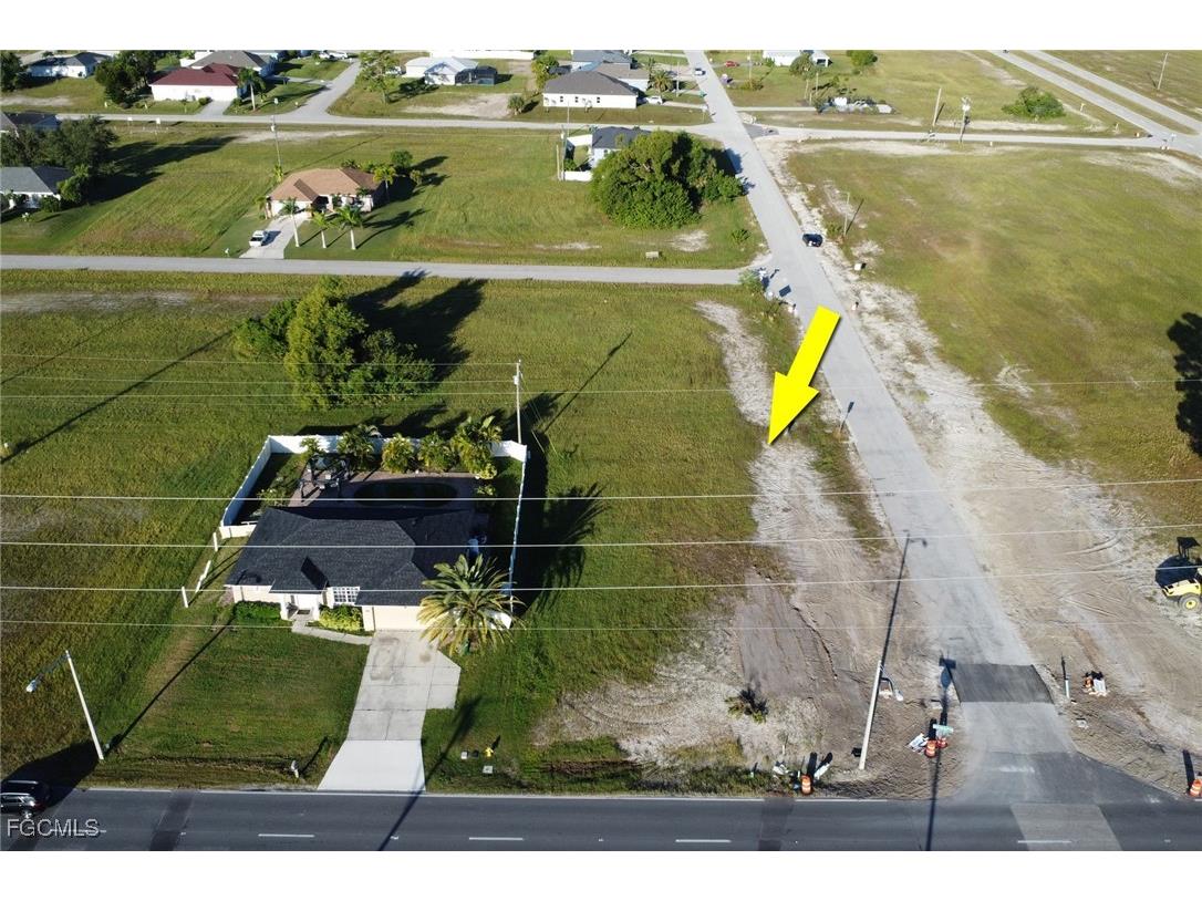 1512 Santa Barbara Boulevard N Cape Coral FL 33993 2025016278 image1