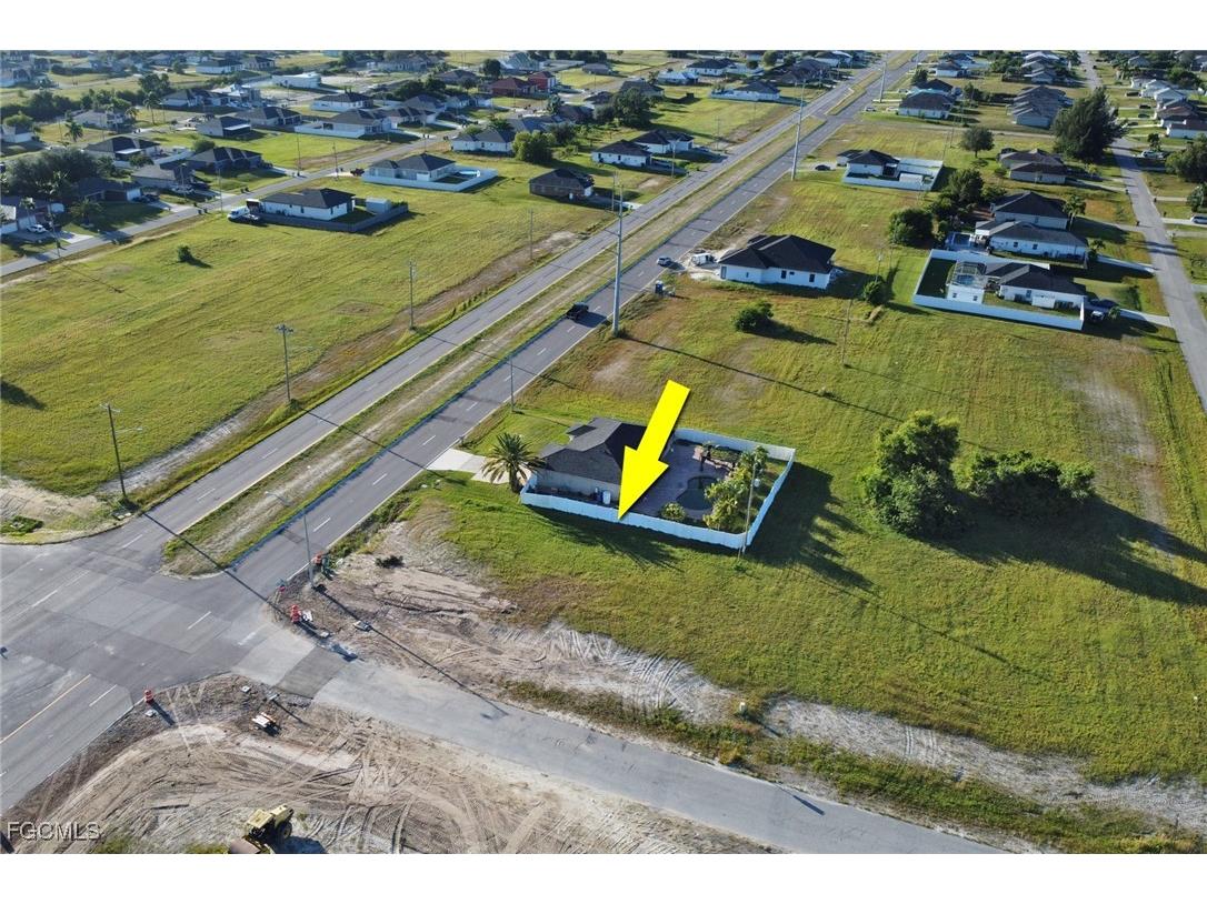 1512 Santa Barbara Boulevard N Cape Coral FL 33993 2025016278 image8